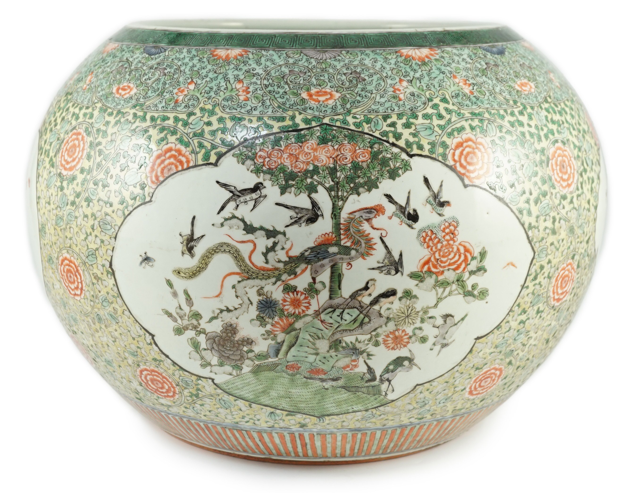 A large Chinese famille verte jardiniere or fish bowl, 19th century, 44cm diameter, 30.5cm high, flaking to green enamel